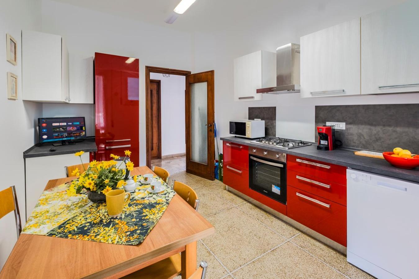 Spazioso Con Free Parking 1min Dal Mare Appartamento *
